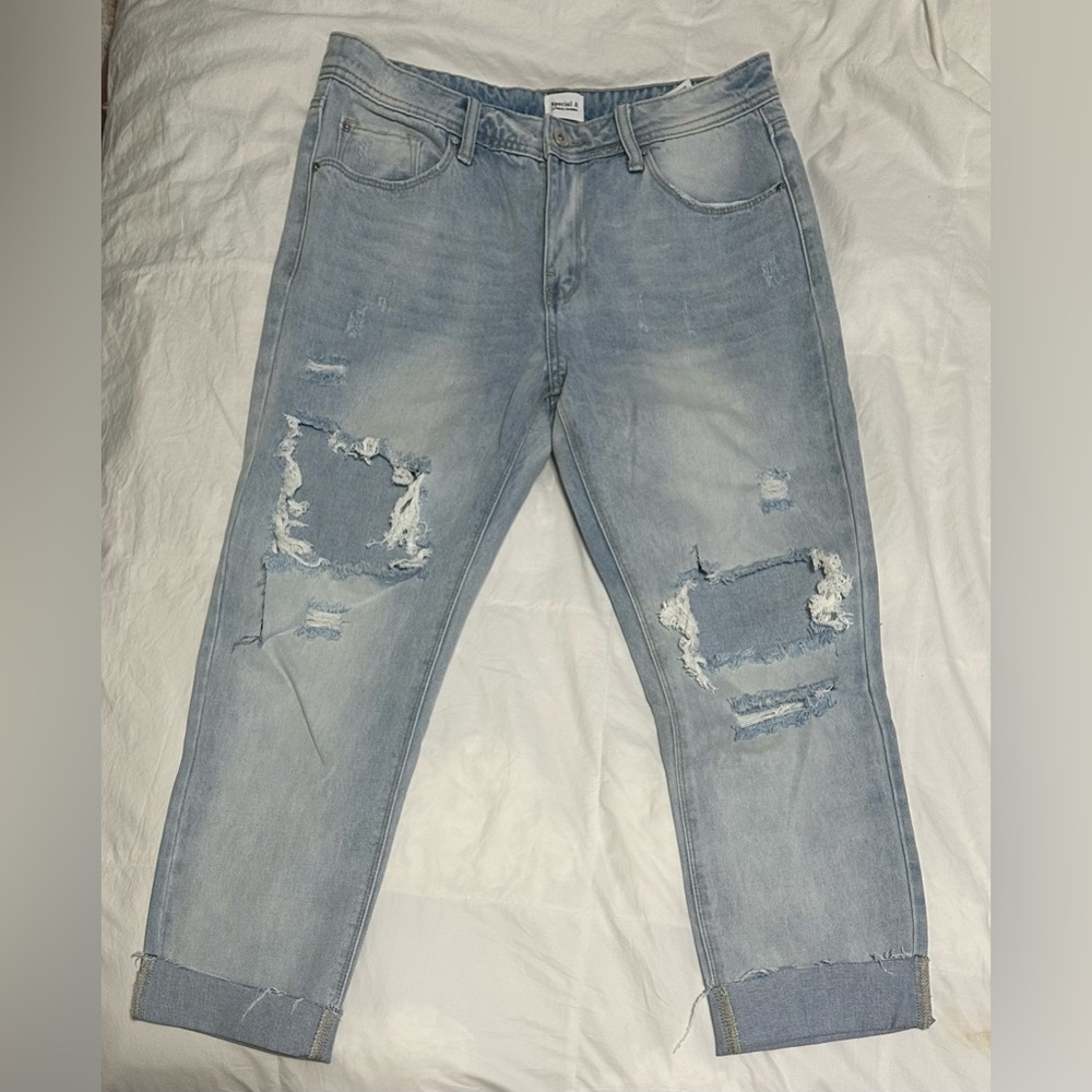 Special A distressed jeans